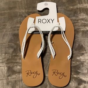 Roxy Sandal Flip Flops, Size 8, Tan and White